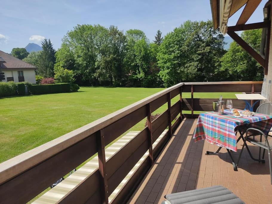 Bel Appartement Au Calme A 5 Minutes Du Village Menthon-Saint-Bernard Extérieur photo